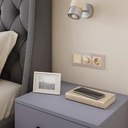 Сенсорный выключатель двухклавишный с подсветкой 1000 Вт шампань W4520011 - фото