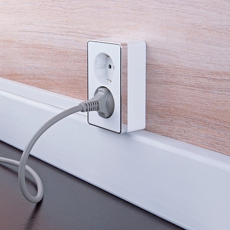 Розетка двойная с заземлением Gallant белая WL15-02-03 - фото