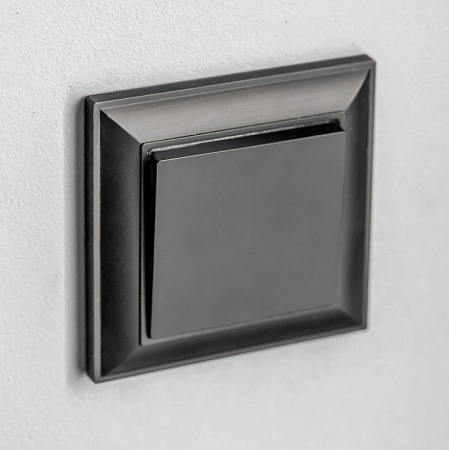 Перекрестный переключатель одноклавишный (черный матовый) WL08-SW-1G-C - фото