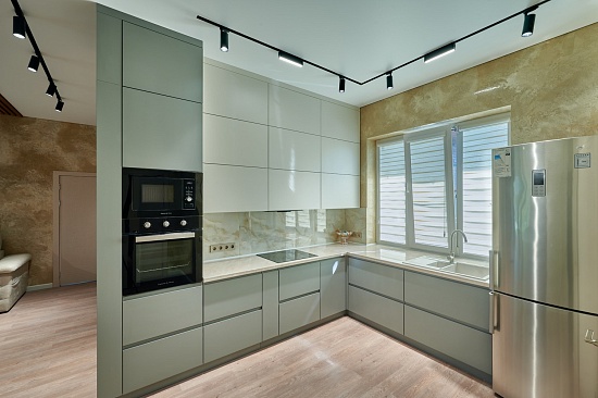 Светильник на шине Denkirs SOLID Hals DK6430-BK - фото