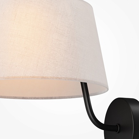 Настенный светильник (бра) Maytoni MOD360WL-01B - фото