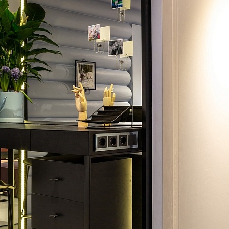 Перекрестный переключатель одноклавишный (черный матовый) WL08-SW-1G-C - фото