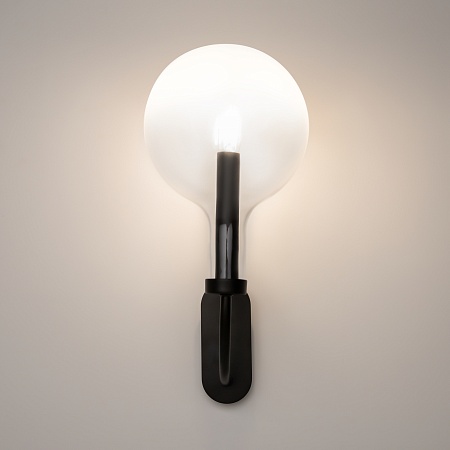 Настенный светильник (бра) Maytoni Status MOD333WL-01B - фото