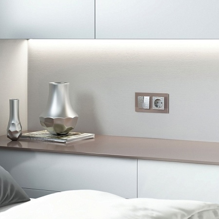 Выключатель двухклавишный проходной с подсветкой серебряный W1222106 - фото