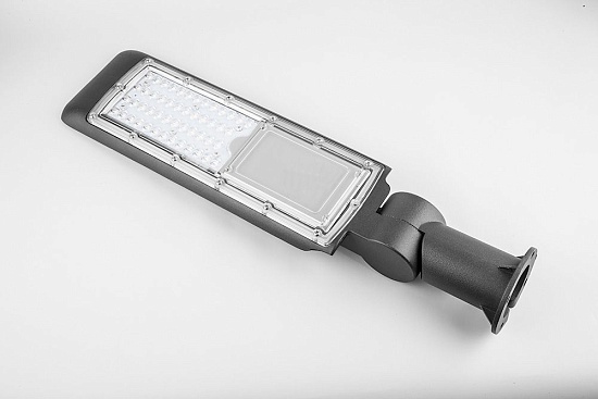 Светодиодный уличный консольный светильник Feron SP2818 30W 6400K 85-265V/50Hz, черный - фото