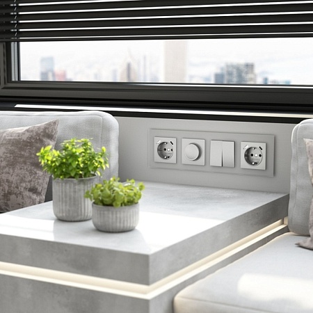 Рамка на 4 поста Senso (серебряный, стекло soft-touch) W0043106 - фото