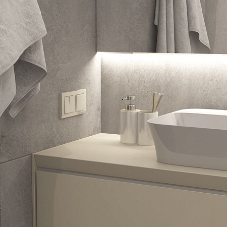 Розетка с заземлением и шторками c крышкой IP44 (айвори матовый) W1171262 - фото