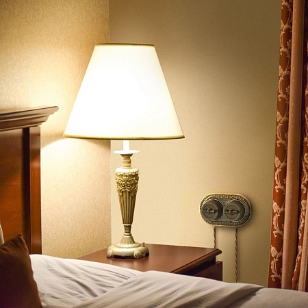 Переключатель одноклавишный бронзовый ретро WL19-01-03 - фото