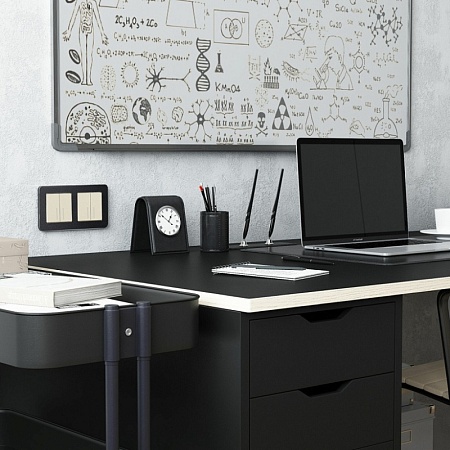 Рамка из металла на 2 поста Platinum черный W0022608 - фото