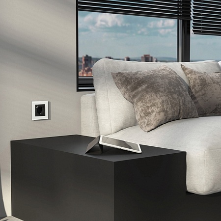 Рамка на 1 пост Senso (белый, стекло soft-touch) W0013101 - фото