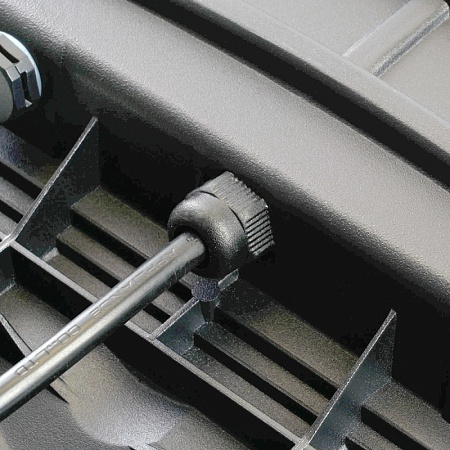 Светодиодный уличный консольный светильник SAFFIT SSL10-150 150W 5000K 230V, черный - фото