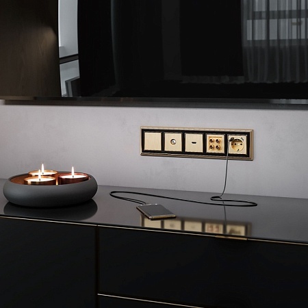 Заглушка (шампань рифленый) W1159210 - фото