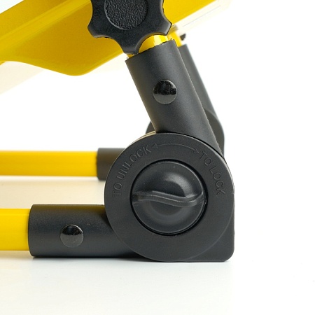 Светодиодный прожектор Feron LL-950 переносной с зарядным устройством IP66 30W 6400K - фото