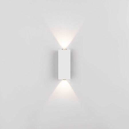 Настенный светодиодный светильник Petite LED 40110/LED белый - фото