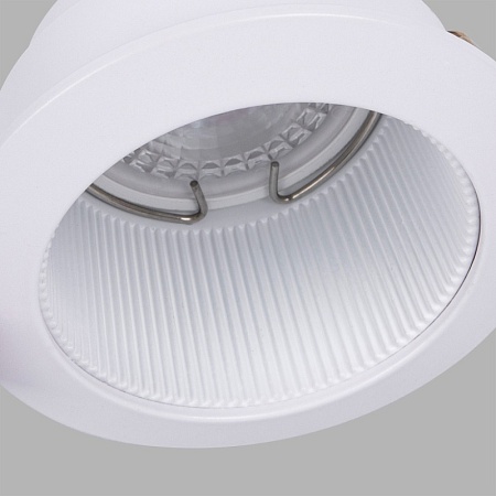 Врезной светильник Favourite 4544-1C - фото