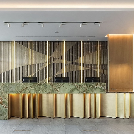 Светодиодная лента Feron LS520 стабилизированная, 120SMD(2835)/м 11Вт/м 24V 20000*10*1.22мм 3000К IP20 - фото