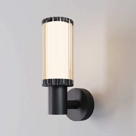 Уличный настенный светильник Outdoor O502WL-01B - фото