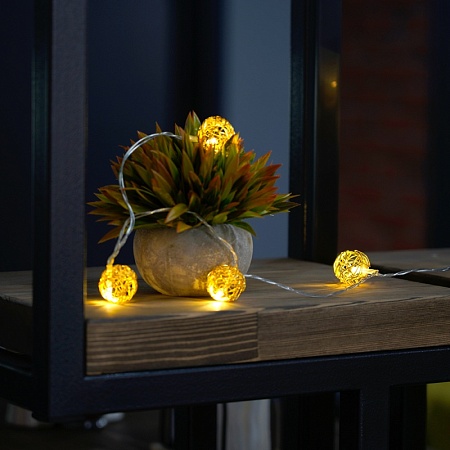 Светодиодная гирлянда Feron CL594 линейная интерьерная Золотые шарики, статичная, 2700K, 1.8 м с питанием от батареек, прозрачный шнур - фото