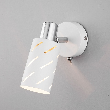 Настенный светильник Eurosvet 20090/1 белый/хром - фото