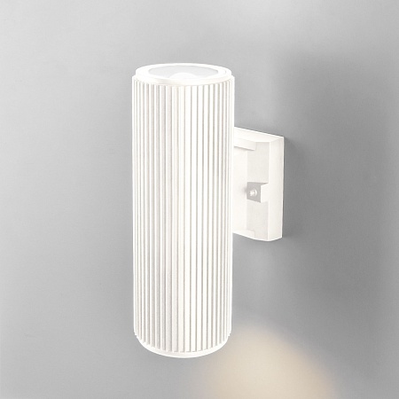 Уличный настенный светильник Strict IP54 1403 TECHNO песочно-белый Elektrostandard - фото