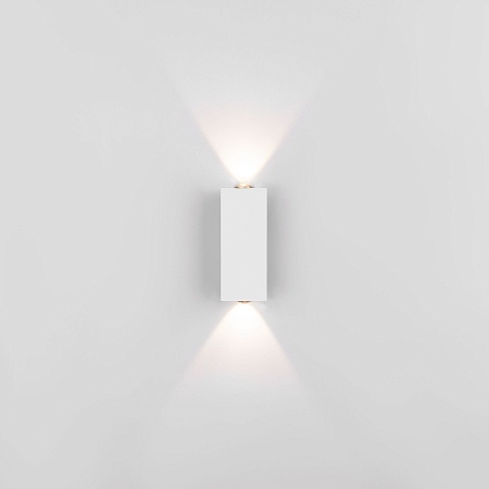 Настенный светодиодный светильник Petite LED 40110/LED белый Elektrostandard - фото