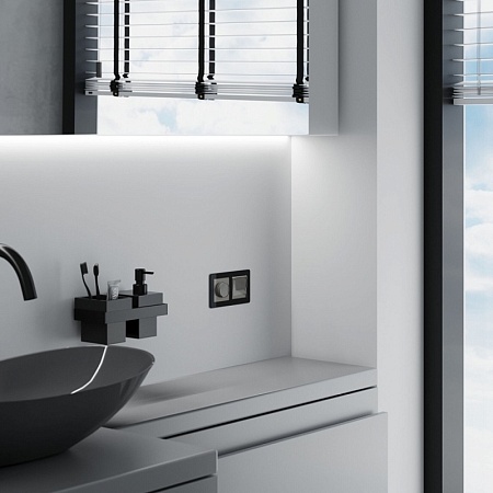 Розетка влагозащ. с зазем. с защит. крышкой и шторками (графит акрил) W1171244 - фото