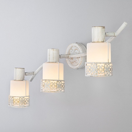 Настенный светильник Eurosvet 20025/3 белый с золотом - фото