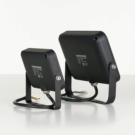 Прожектор светодиодный slus led 10w 6500k Lussole  005 FL LED 10W 6500K IP65 - фото