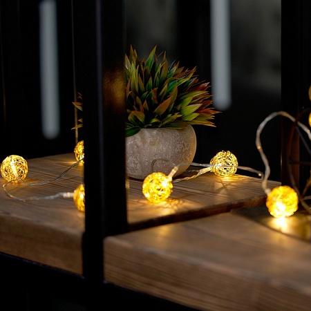 Светодиодная гирлянда Feron CL594 линейная интерьерная Золотые шарики, статичная, 2700K, 1.8 м с питанием от батареек, прозрачный шнур - фото