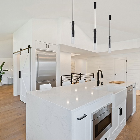 Подвесной светильник Eurosvet 50253/1 LED черный - фото