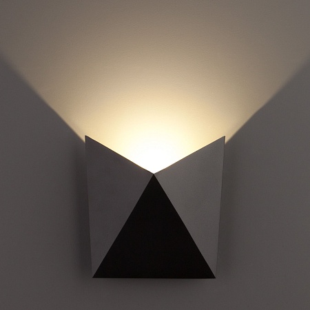 Уличный светодиодный светильник Batterfly черный 1517 Techno LED черный Elektrostandard - фото