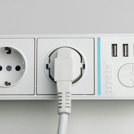 Розеточный блок 4-х местный + 3 USB белый WL20-04-03 - фото