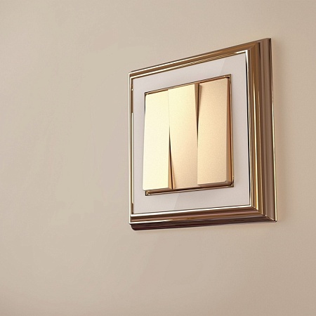 Рамка на 1 пост (золото/белый) W0011329 - фото