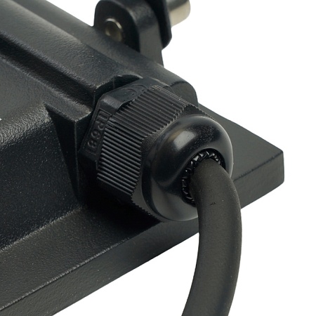 Светодиодный прожектор Feron LL-970 IP65 20W 6400K - фото