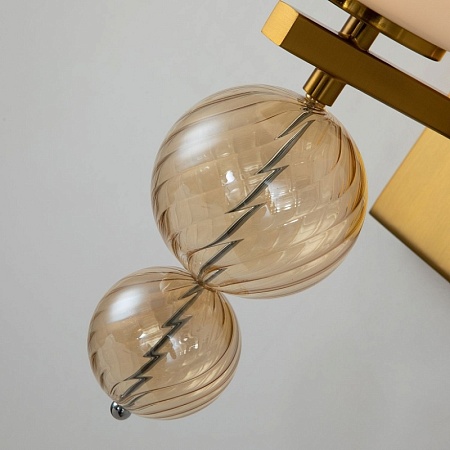 Настенный светильник Favourite 2998-1W - фото