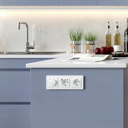 Рамка из акрила на 3 поста Acrylic белый W0032701 - фото