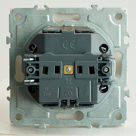 Розетка 1-местная с крышкой с защ. штор, STEKKER, с/з, 250В, 16А, серия Эмили, RST16-5112-01, белый фарфор, soft touch - фото