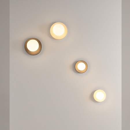 Настенный светильник (бра) Maytoni MOD403WL-01BG1 - фото